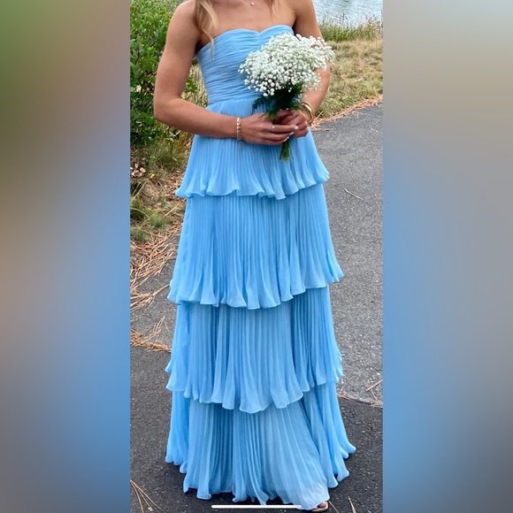 Fame & Partners Miyah Ruffle Tiered Dress Georgette Light Blue Size 0 - Picture 2 of 6